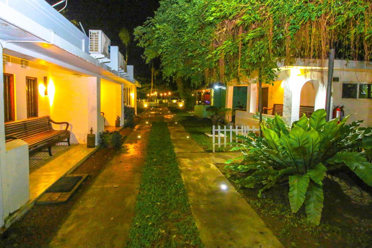 Hotel Nawathana Matara Luaran gambar