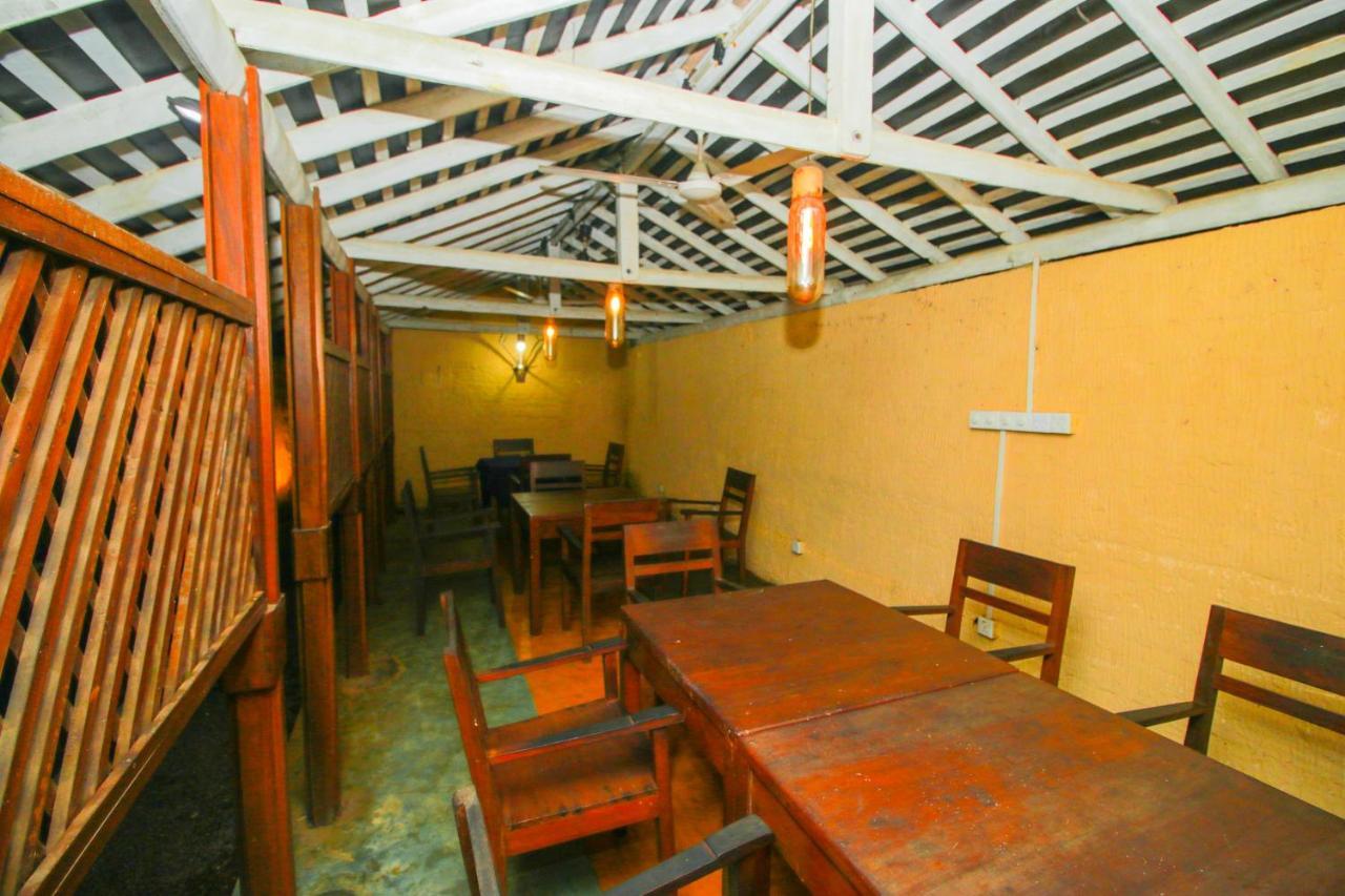 Hotel Nawathana Matara Luaran gambar