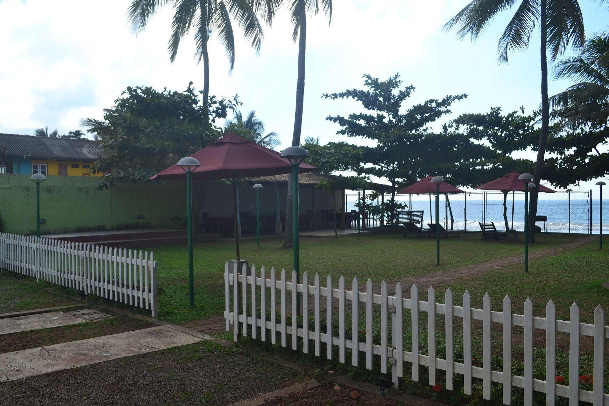 Hotel Nawathana Matara Luaran gambar